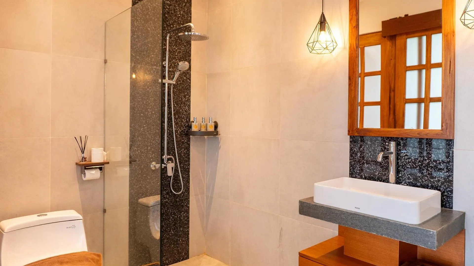 Paz Tropical Villa Ubud By Omkara Experience  Ubud (Bali)